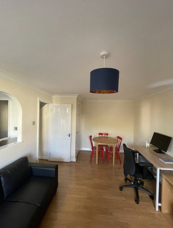 Room In 2 Bed Flat With Balcony - student accommodation in London E1W - img_3
