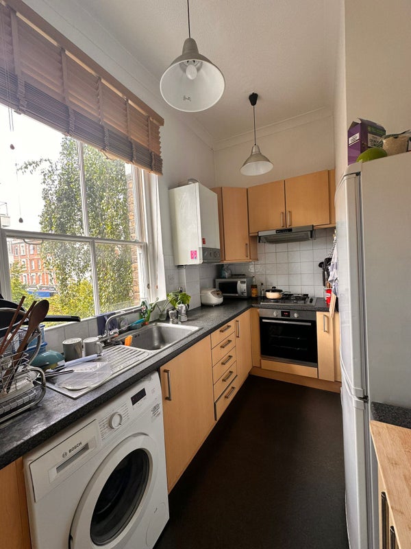 Room in cozy well lighted flat in Kilburn - student accommodation in Kilburn - img_3