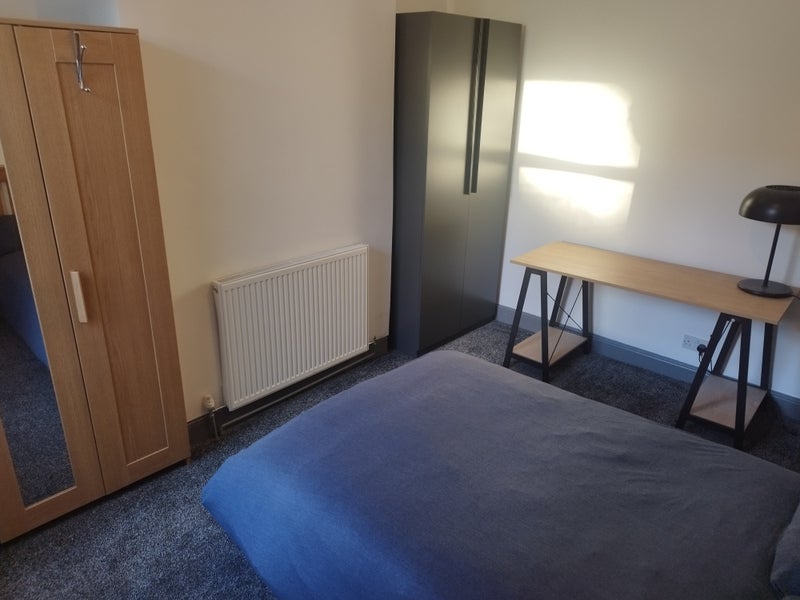 Room in large 3 bed Langworthy house with cleaner - student accommodation in Salford - img_1