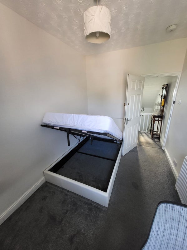 Room in spacious Sneinton Home *Bills Included* - student accommodation in Sneinton - img_2
