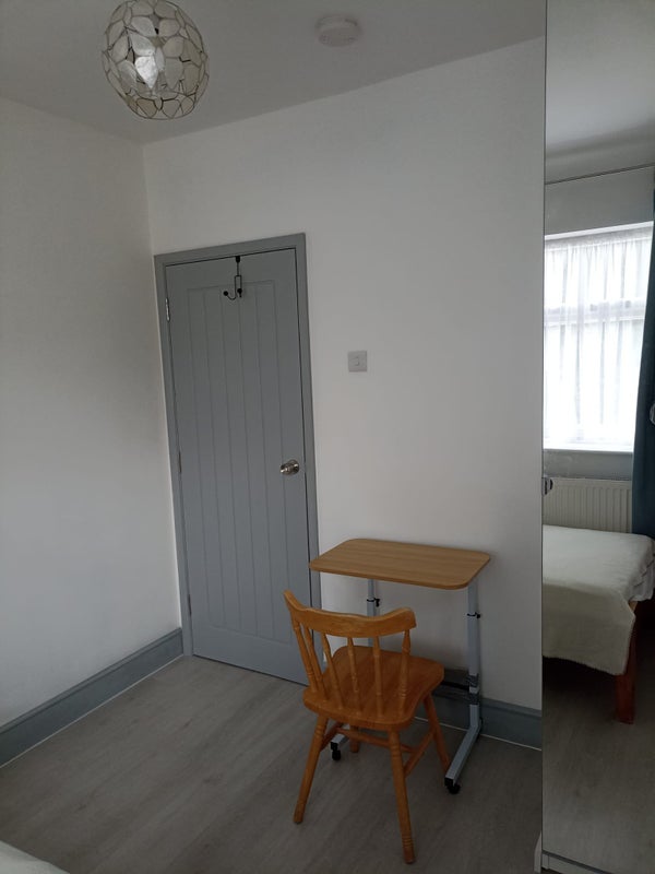 Room to let in new built house, short let w - student accommodation in Coventry - img_1