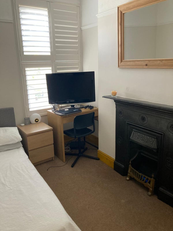 Newly Renovated Double Room Near Singleton Campus! student accommodation in Sketty - img_6