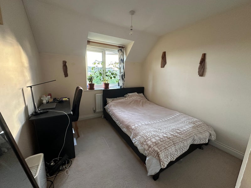 Room to let near Hospital, Uni & Rolls Royce - student accommodation in Chichester - img_3