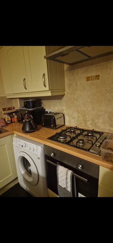 Room to let with private bathroom not shared - student accommodation in Bradford - img_6