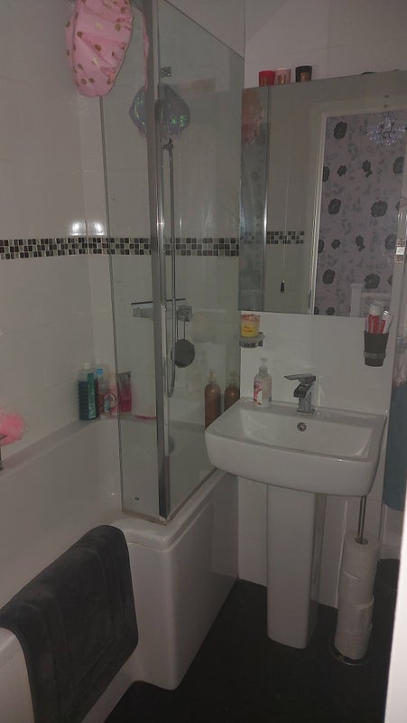 Room to let - student accommodation in Camberley - img_2
