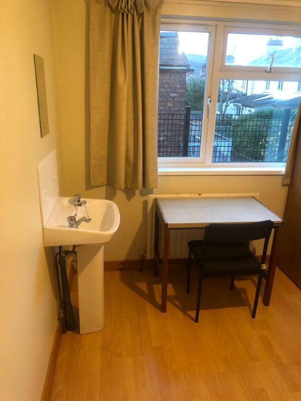 Stylish Two Bed House for short let student accommodation in Belfast - img_1