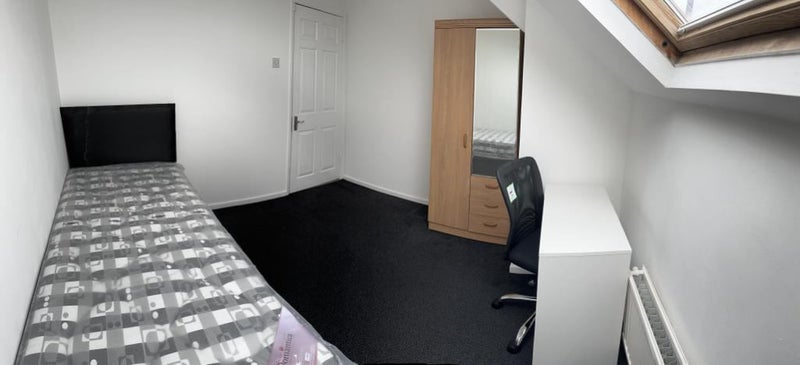 Room two - Available September - student accommodation in Sunderland - img_7