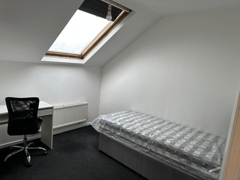 Room two - Available September - student accommodation in Sunderland - img_10