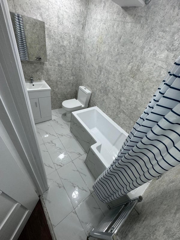 Large Double Room + En-Suite near Central Line student accommodation in Ruislip - img_6
