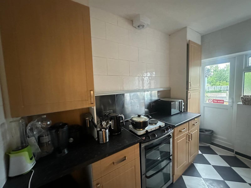 Ensuite and double room student accommodation in New Eltham - img_8