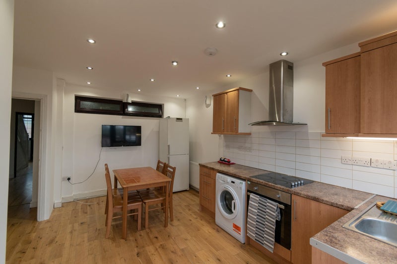 Rooms in a shared house, all bills included - student accommodation in Mitcham - img_2