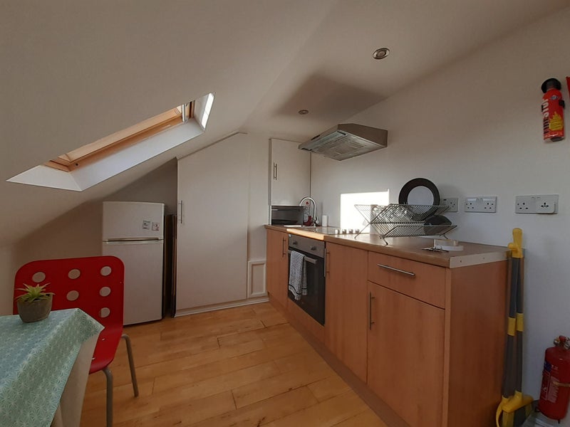 Rooms in a shared house, all bills included - student accommodation in Mitcham - img_1