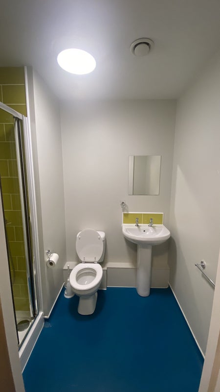 S1 Double bed en-suite in 2 bed apartment - student accommodation in Sheffield - img_8