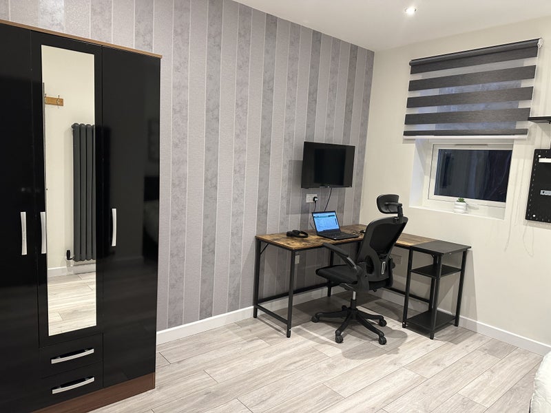 Sale for extra Large ensuite rooms in a new house - student accommodation in Lewisham - img_2