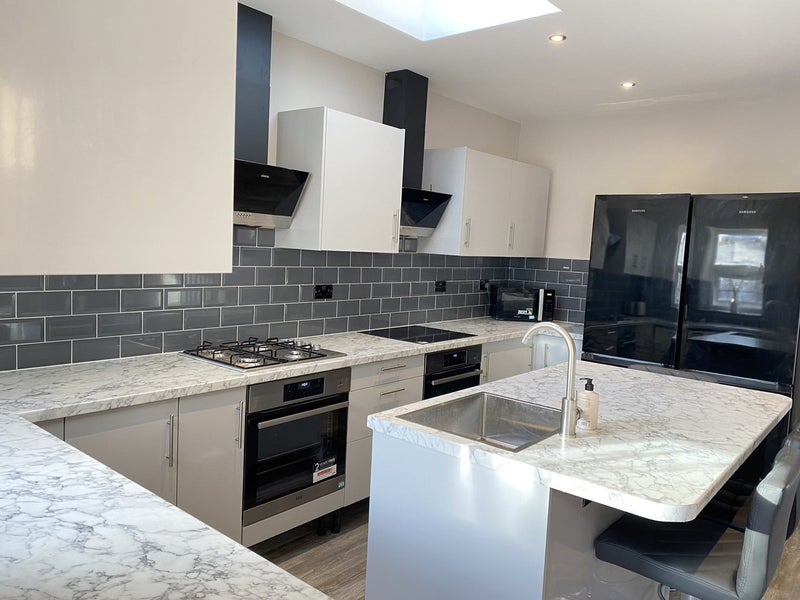 Sale for extra Large ensuite rooms in a new house - student accommodation in Lewisham - img_4