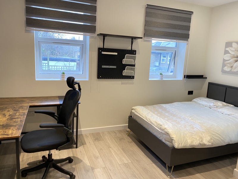 Sale for extra Large ensuite rooms in a new house - student accommodation in Lewisham - img_1