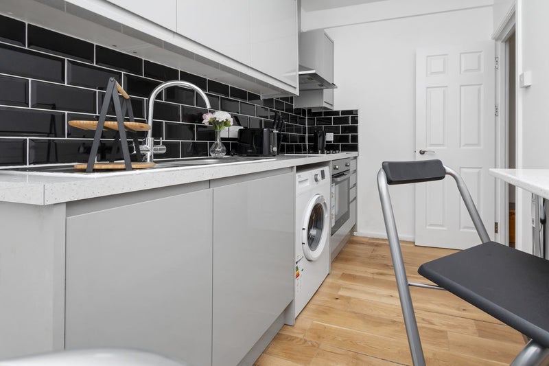 Secure Your Double Room In Bethnal Green Station - student accommodation in Bethnal Green - img_15