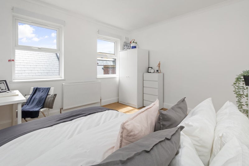 Secure Your Double Room In Bethnal Green Station - student accommodation in Bethnal Green - img_4