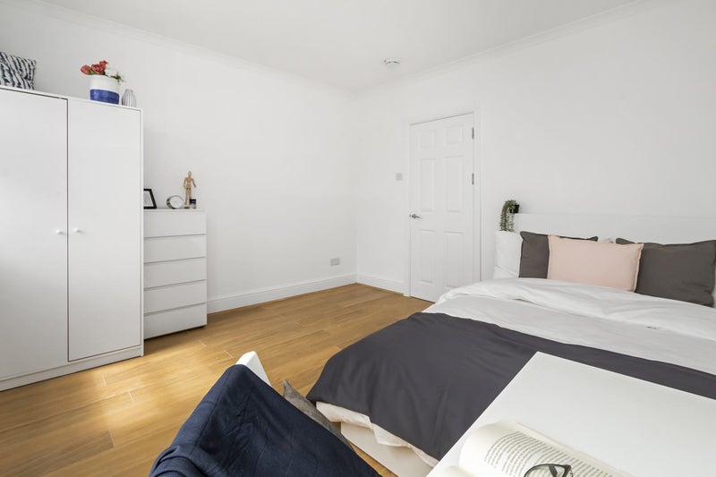 Secure Your Double Room In Bethnal Green Station - student accommodation in Bethnal Green - img_11