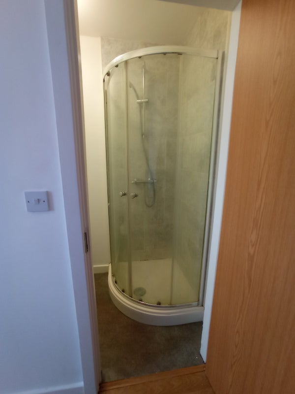 Self contained Studio Apartment for rent - student accommodation in Bradford - img_8