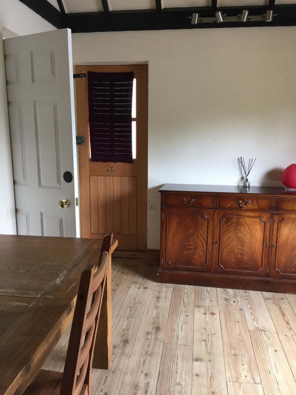 Self-contained flat in Godalming for one person - student accommodation in Busbridge - img_3