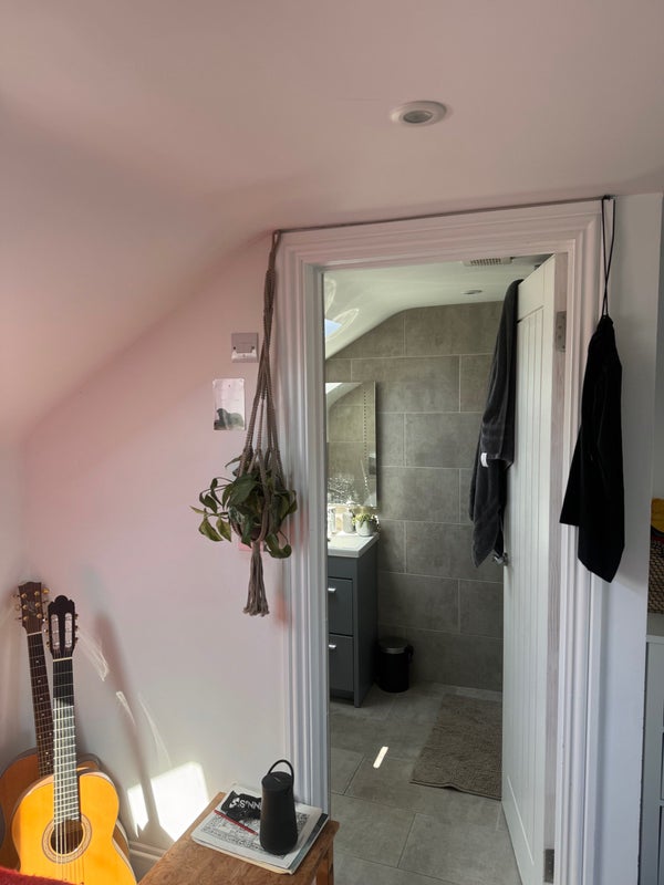 September Sublet - Double Attic Room W En Suite - student accommodation in Camberwell - img_4