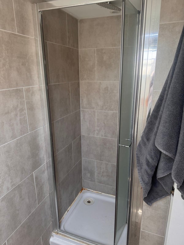 September Sublet - Double Attic Room W En Suite - student accommodation in Camberwell - img_3