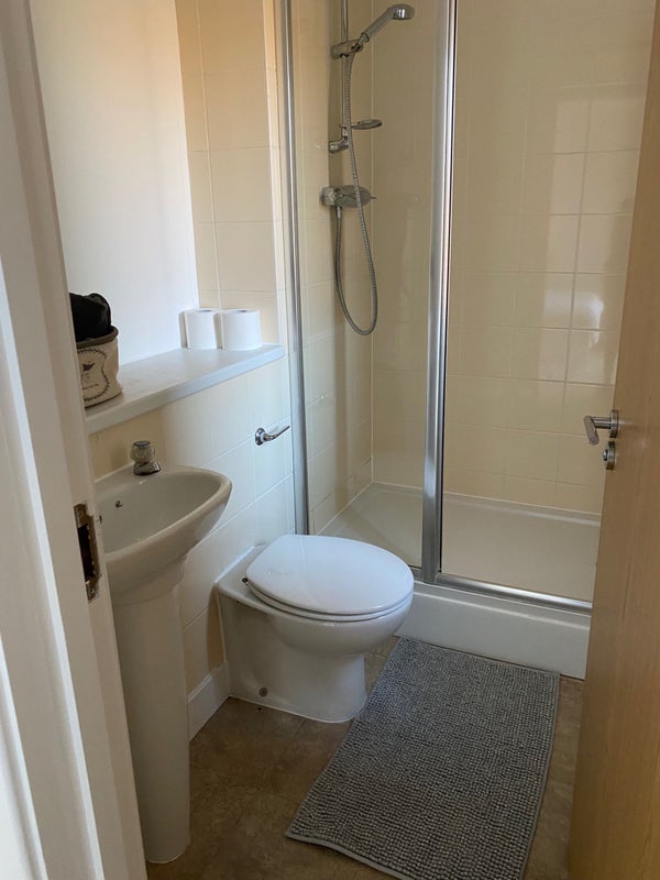 Shared 3 bedroom apartment - student accommodation in Egham - img_7
