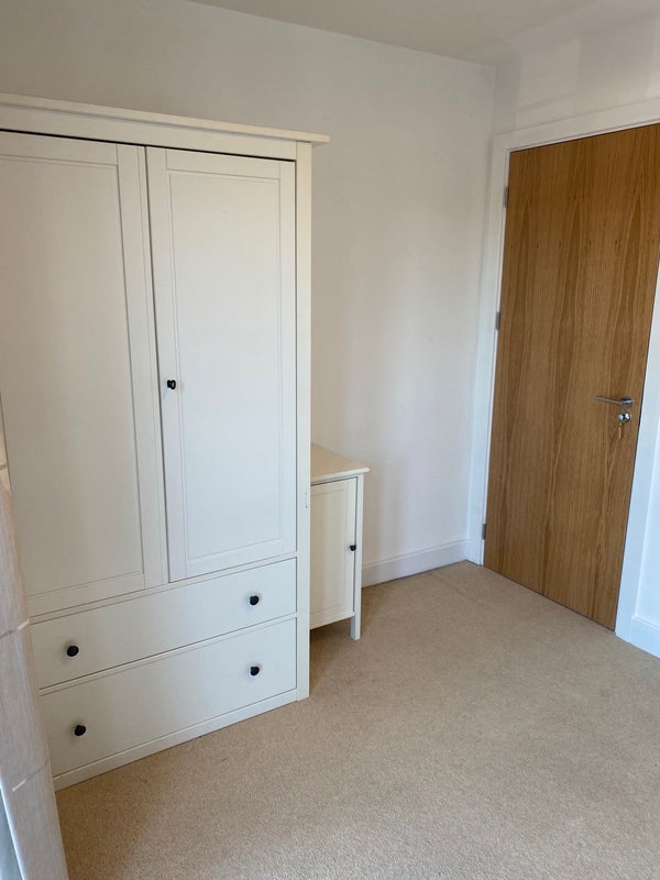 Shared 3 bedroom apartment - student accommodation in Egham - img_3