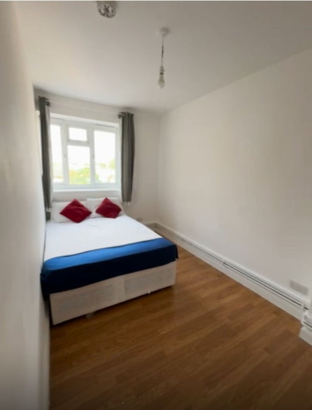Short let ( 30th August- 30th September) - student accommodation in Stoke Newington - img_3