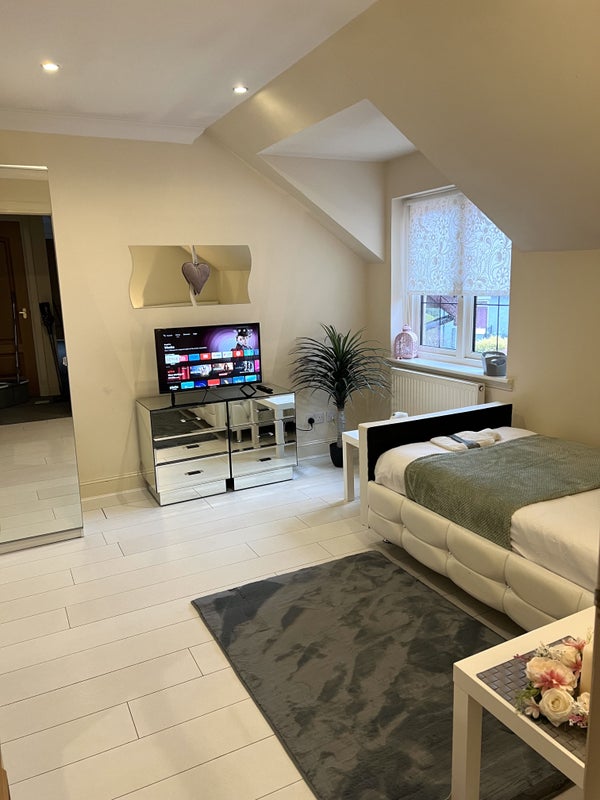 Short Term available - student accommodation in Joppa - img_3