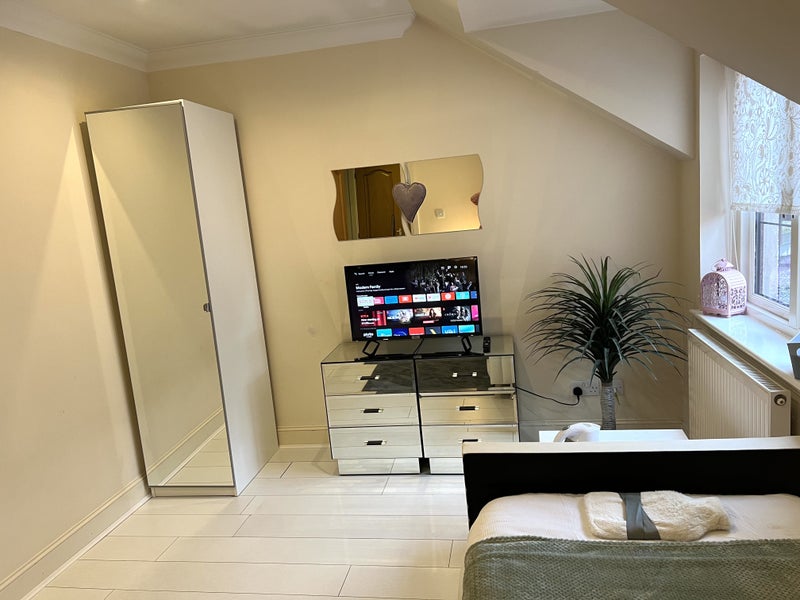 Short Term available - student accommodation in Joppa - img_4