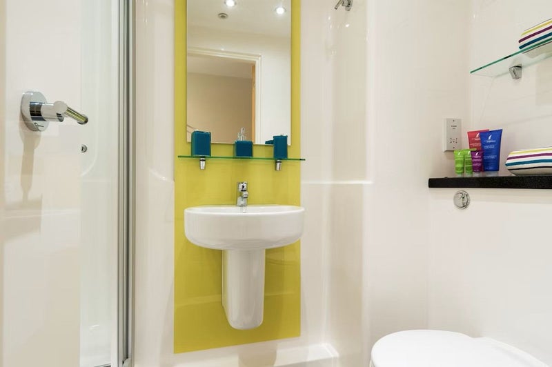 Short-Let (Ensuite Bedroom) - student accommodation in Sheffield - img_3