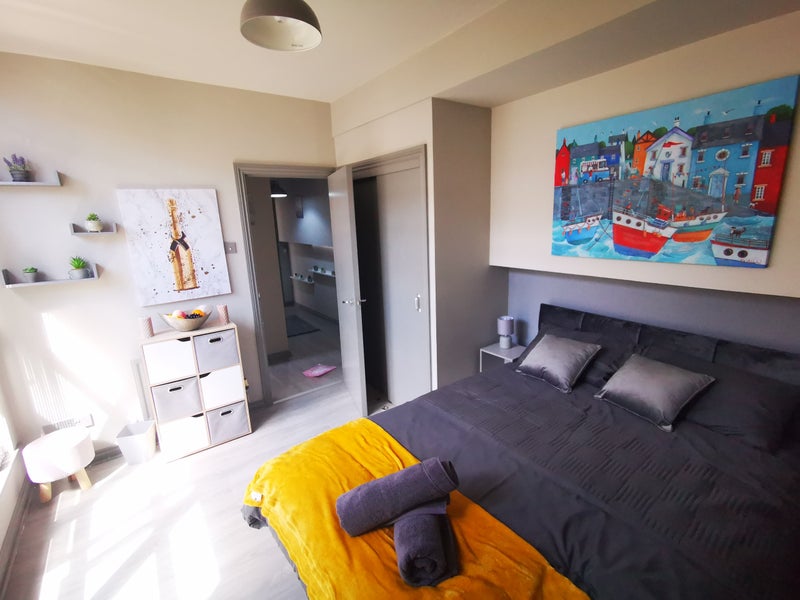 *Short-Term Accomodation* 2Br City Centre 2000pcm - student accommodation in Belfast - img_4