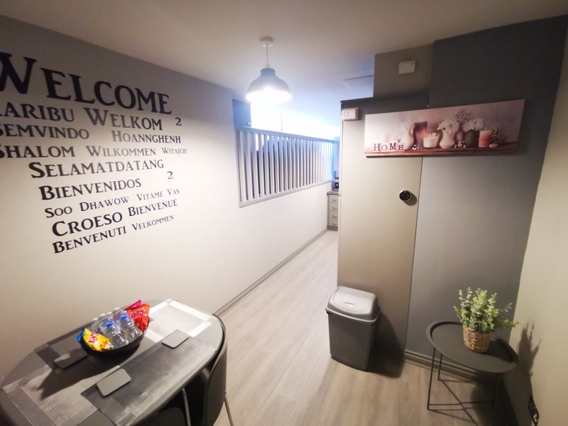 *Short-Term Accomodation* 2Br City Centre 2000pcm - student accommodation in Belfast - img_8
