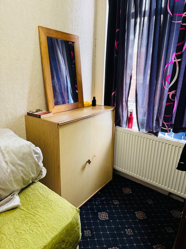 Single and double cosy bedroom - student accommodation in Newcastle Upon Tyne - img_5
