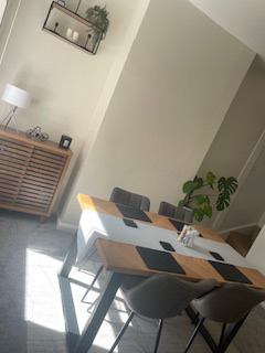 Single bright room in clean, well located house - student accommodation in Aylestone - img_3