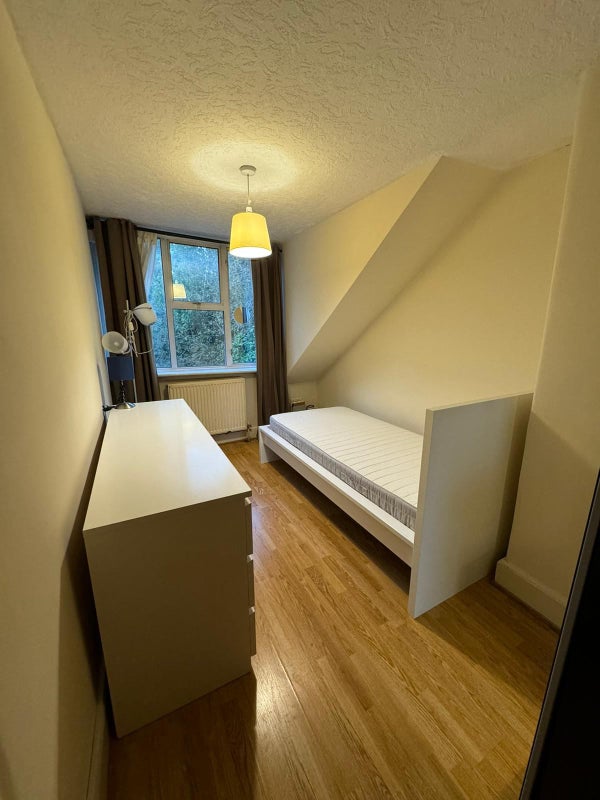 Single Room 2min walk from Norbury station - student accommodation in Norbury - img_1