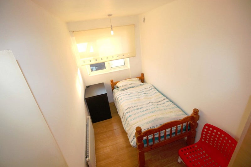 Single room, all bills included £600 PCM, E16 - student accommodation in Canning Town - img_1