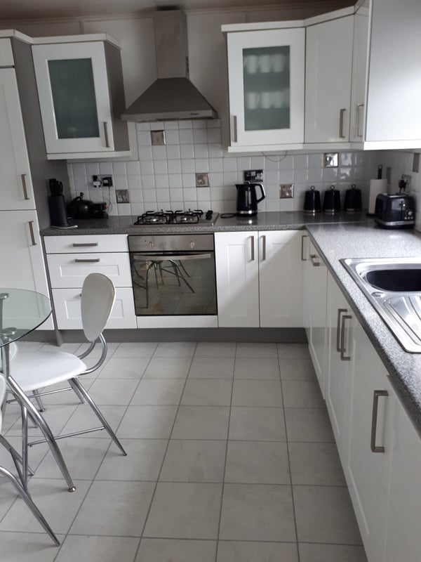 Single room available for rent Mon-Fri - WS5 Area - student accommodation in Walsall - img_1