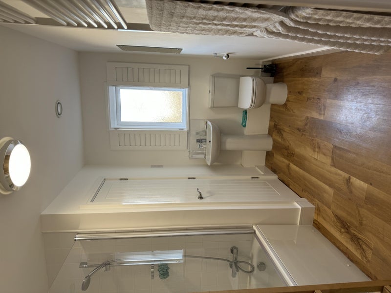Single room available in Locking Parklands - student accommodation in Locking - img_3