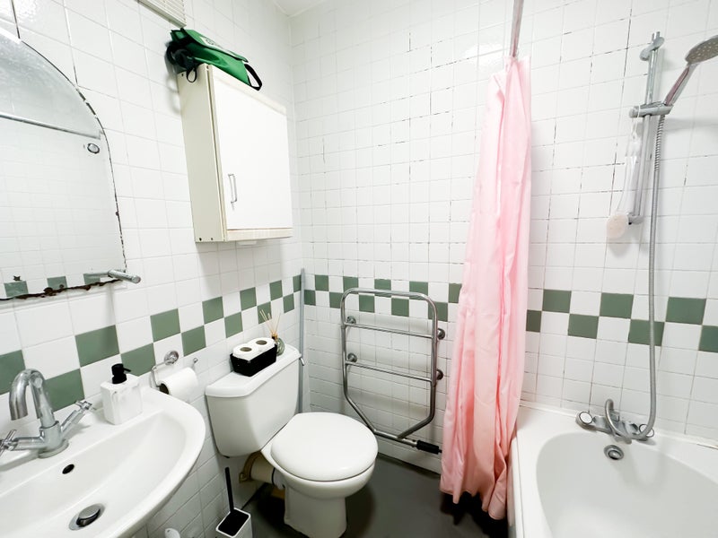 Single room available in stylish 2 bed - Zone1 - student accommodation in Clerkenwell - img_5