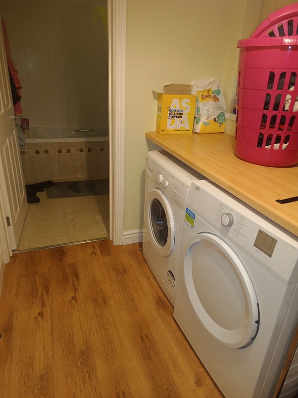 Single Room In A House - student accommodation in Carlisle - img_4