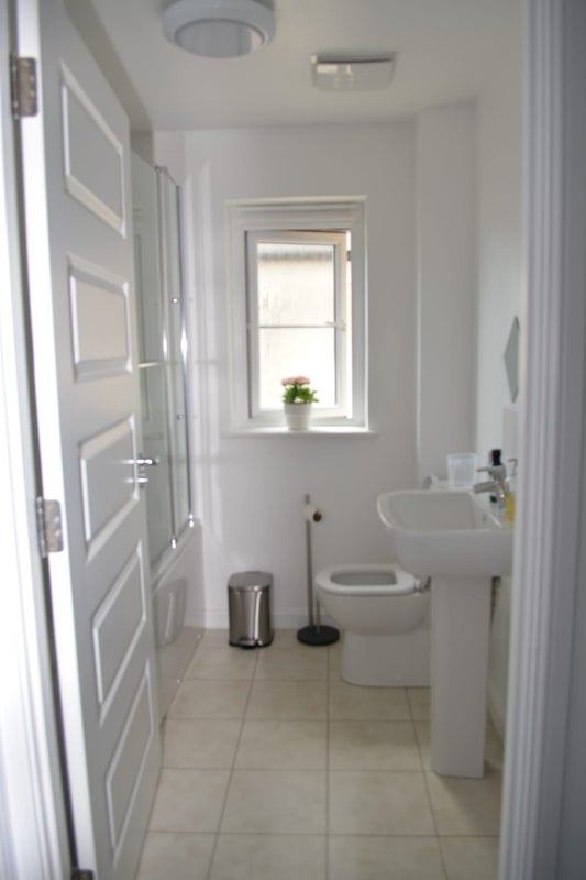 Single Room in a very Clean House - student accommodation in Edinburgh - img_6