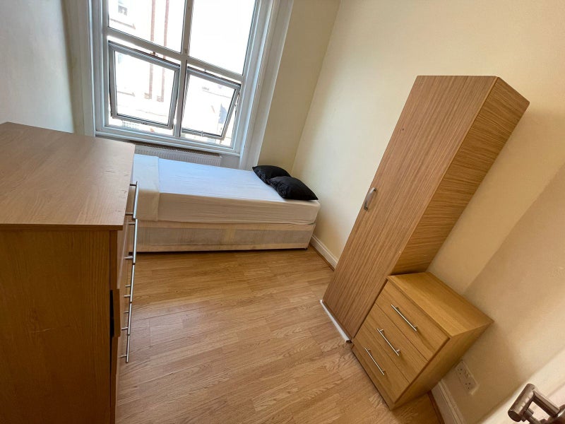 Single room in Green Lanes - student accommodation in Harringay - img_1