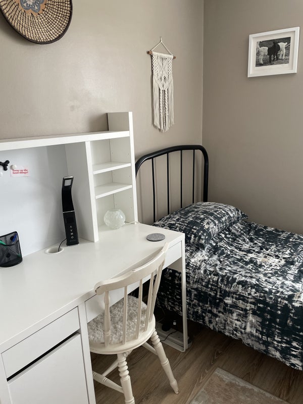 Single room in quiet area - student accommodation in Milton Keynes - img_6