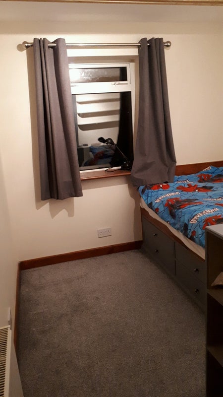 Single room to rent in family home:) - student accommodation in Poole - img_5