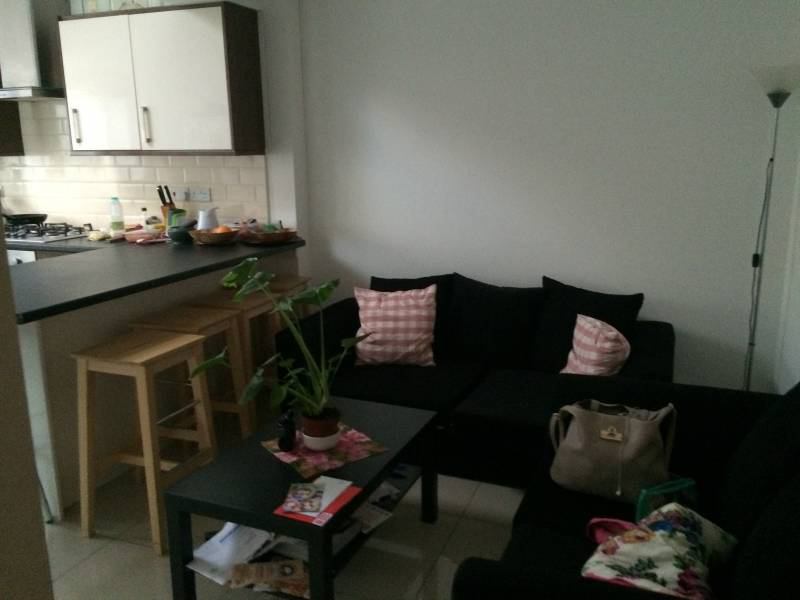 Single room w/ double bed in a friendly house - student accommodation in Stratford - img_4