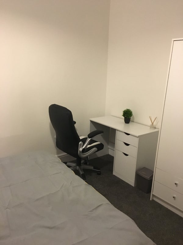 Modern Rooms, No Deposit. student accommodation in Middlesbrough - img_8