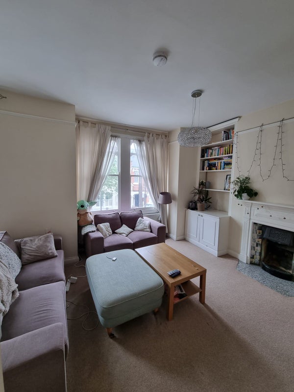 Small double available in a big flat - student accommodation in Shepherds Bush - img_2